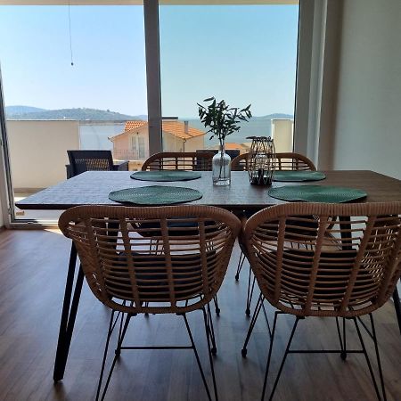 Sea View Apartment Рогозница Экстерьер фото