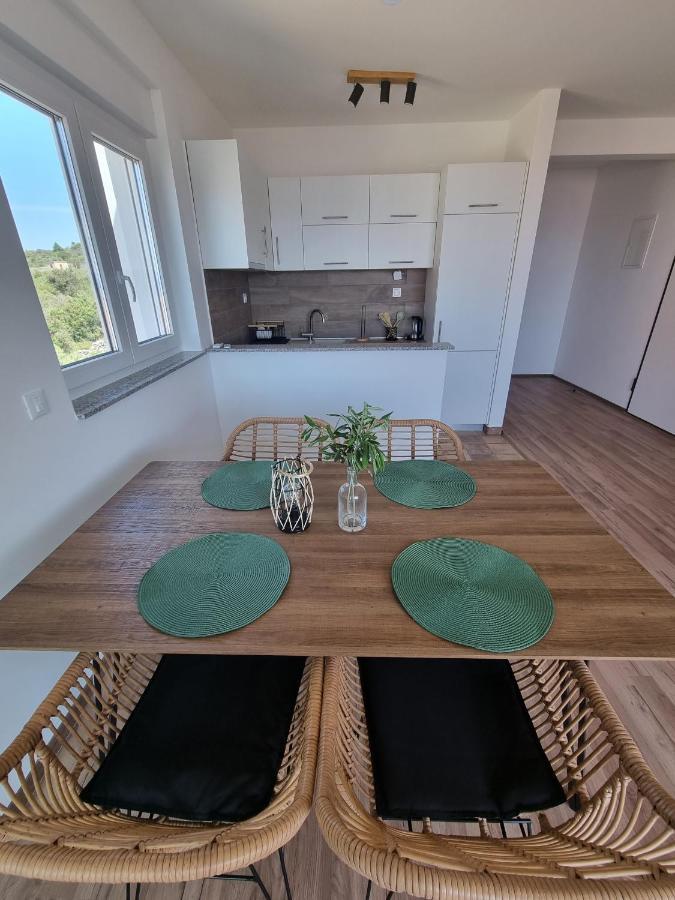 Sea View Apartment Рогозница Экстерьер фото